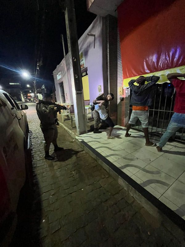 Polícia Militar realizou rondas e abordagens nesta quarta (02) em Ibiassucê — imagem 2